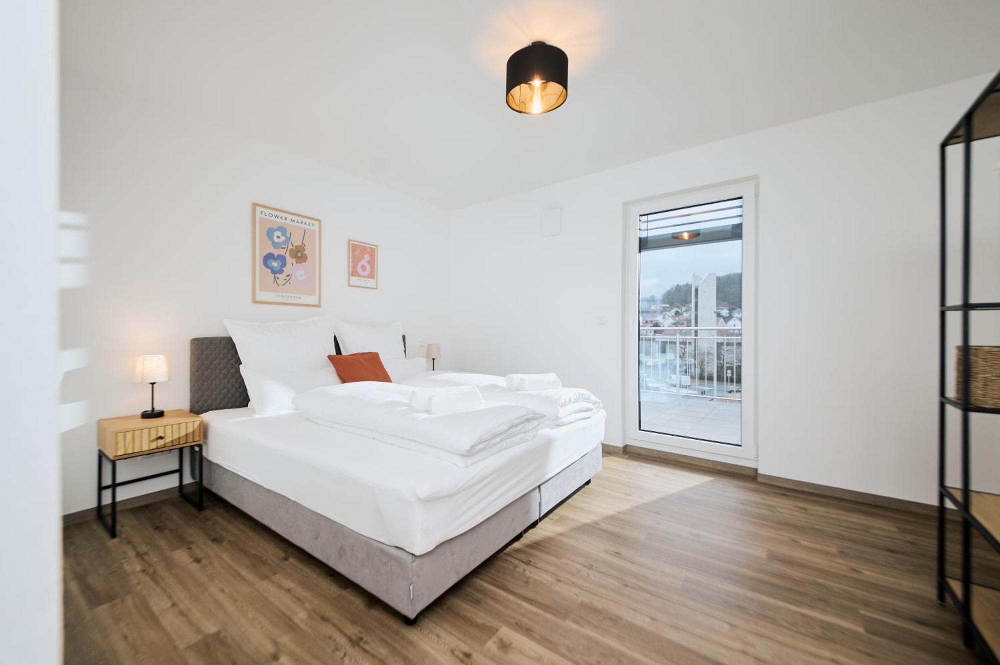 Moderne Apartments Mit Highspeed-Wlan Und Gratis-Tiefgarage Ihr Perfekter Rueckzugsort Nahe Dem Zentrum Und Der Therme I Barrierearm บาดคิสซินเงิน ภายนอก รูปภาพ