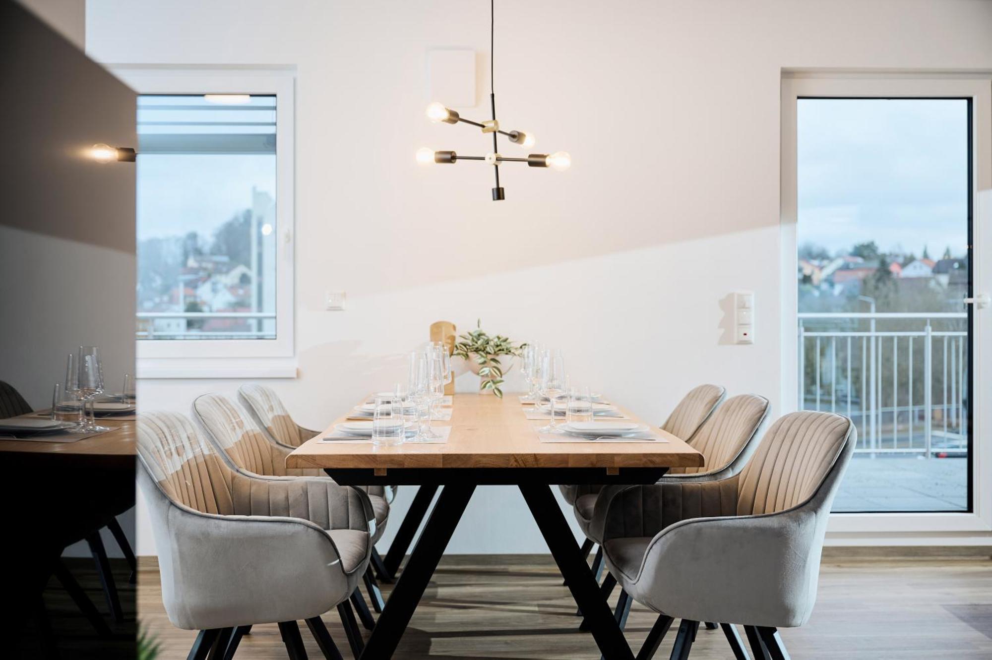 Moderne Apartments Mit Highspeed-Wlan Und Gratis-Tiefgarage Ihr Perfekter Rueckzugsort Nahe Dem Zentrum Und Der Therme I Barrierearm บาดคิสซินเงิน ภายนอก รูปภาพ