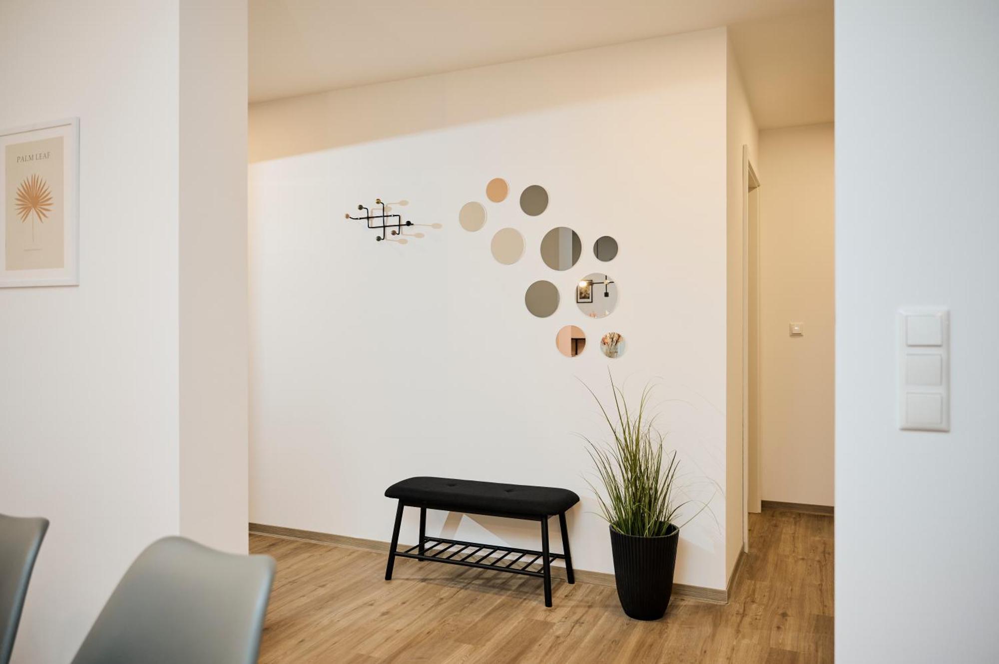 Moderne Apartments Mit Highspeed-Wlan Und Gratis-Tiefgarage Ihr Perfekter Rueckzugsort Nahe Dem Zentrum Und Der Therme I Barrierearm บาดคิสซินเงิน ภายนอก รูปภาพ