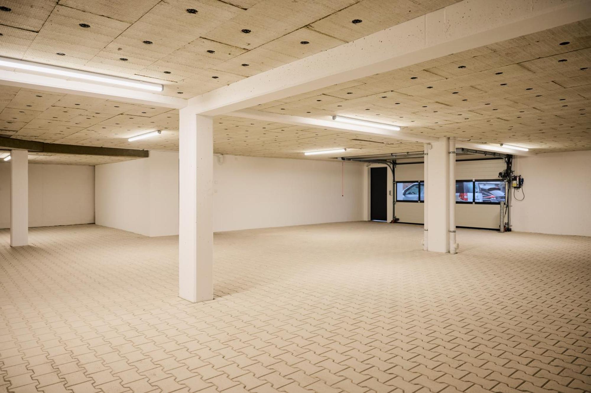Moderne Apartments Mit Highspeed-Wlan Und Gratis-Tiefgarage Ihr Perfekter Rueckzugsort Nahe Dem Zentrum Und Der Therme I Barrierearm บาดคิสซินเงิน ภายนอก รูปภาพ