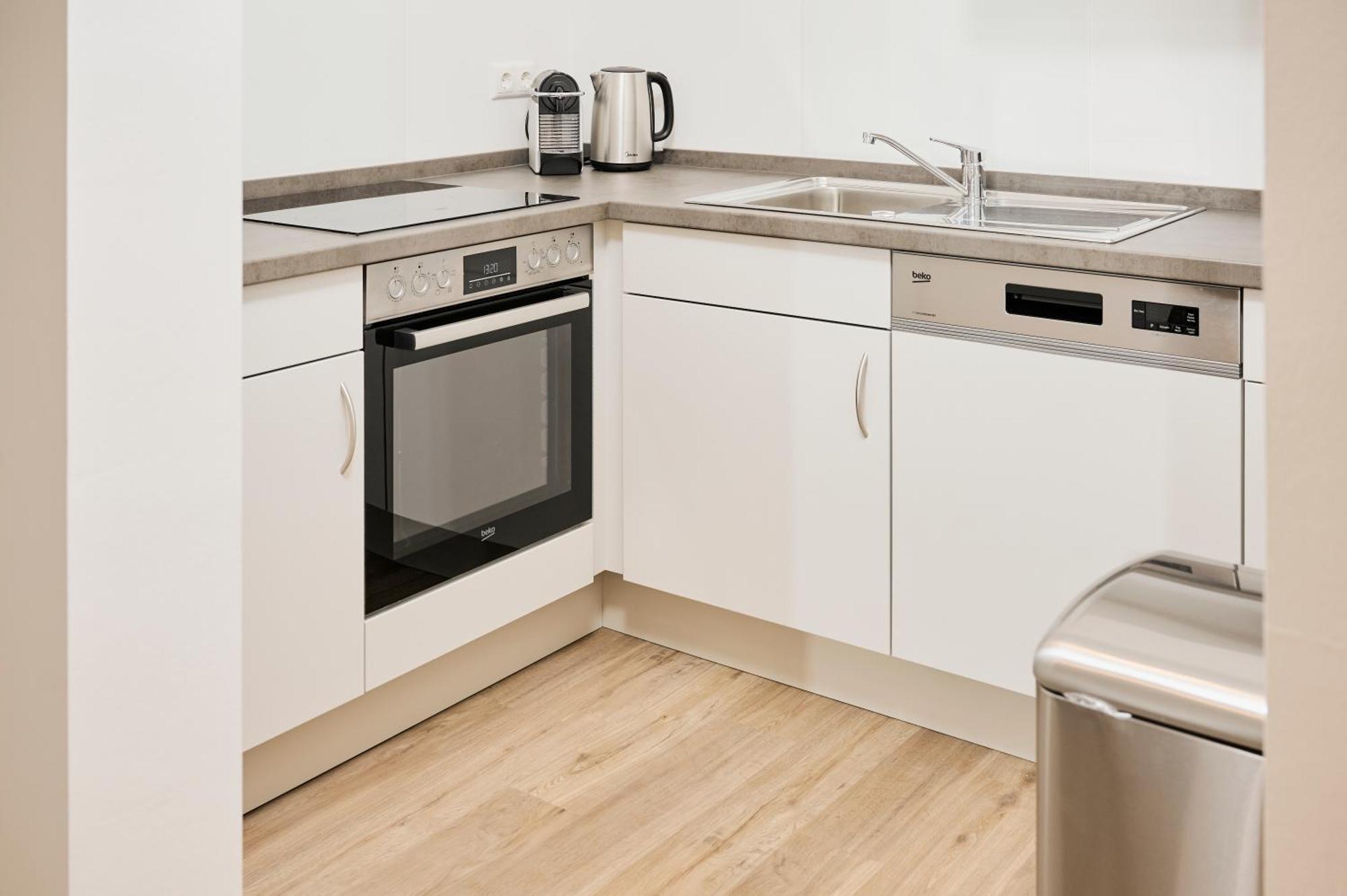 Moderne Apartments Mit Highspeed-Wlan Und Gratis-Tiefgarage Ihr Perfekter Rueckzugsort Nahe Dem Zentrum Und Der Therme I Barrierearm บาดคิสซินเงิน ภายนอก รูปภาพ